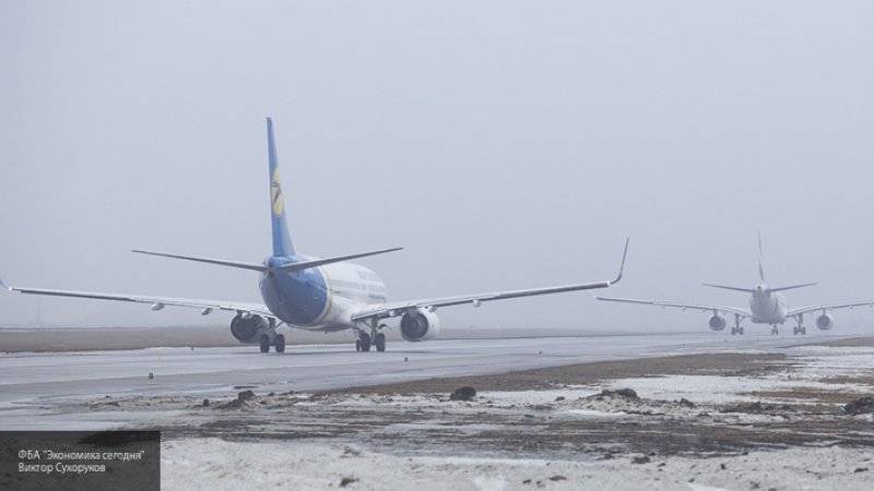 Обледенелая взлетно-посадочная полоса стала поводом для закрытия аэропорта в Благовещенске