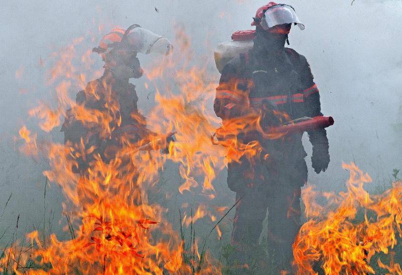 Пожар на нефтяном месторождении произошел в Оренбургской области