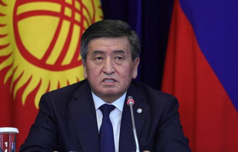 Оппозиция хочет объявить импичмент президенту Киргизии