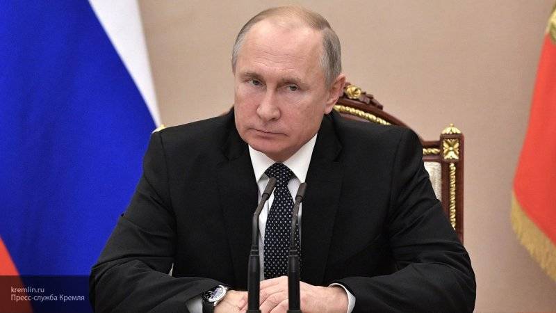 Путин назвал ценности, которые должны объединять россиян