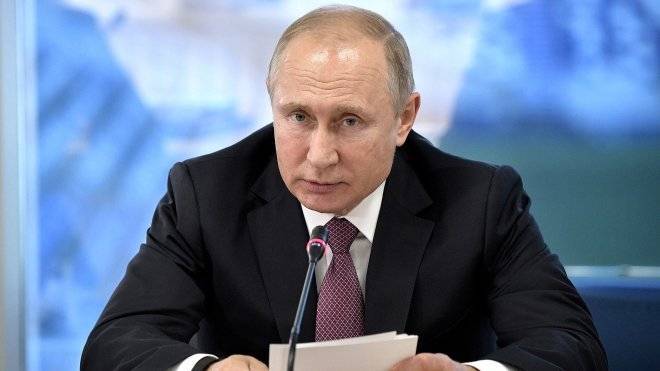Путин перечислил ценности, которые должны объединять жителей России