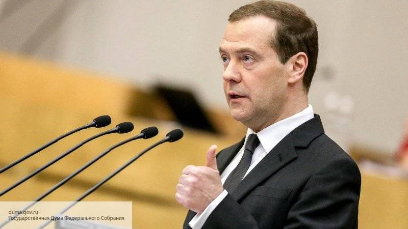 Медведев предложил укрупнить партийные проекты «Единой России»