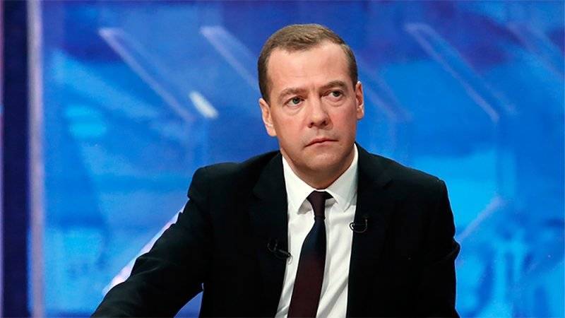 Медведев призвал сопартийцев хорошо подготовиться к выборам в 2021 году