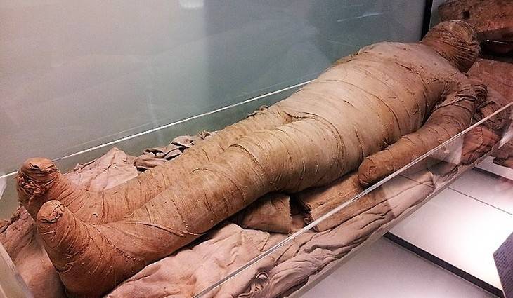 Новые древние захоронение мумий обнаружили в Египте