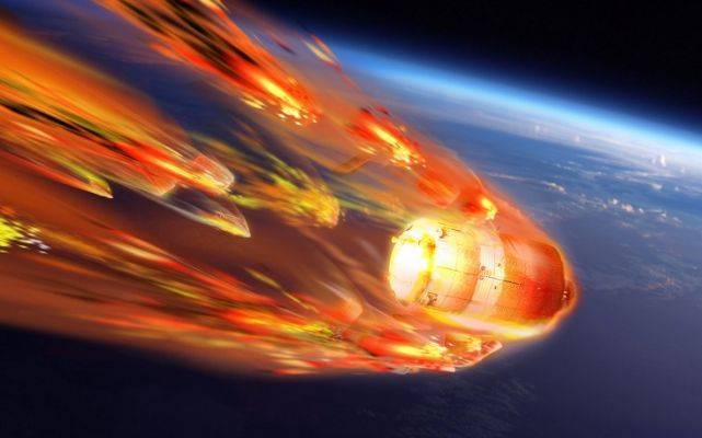 Ротация на орбите: В атмосфере сгорел еще один российский военный спутник