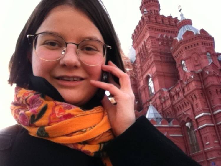 В Комсомольске‑на‑Амуре ЛГБТ‑активистку отправили под домашний арест по делу о порнографии