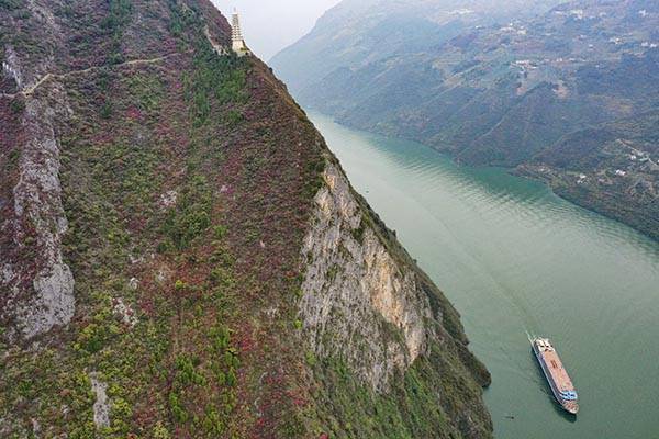 В Китае началось строительство 10-километрового моста через Янцзы