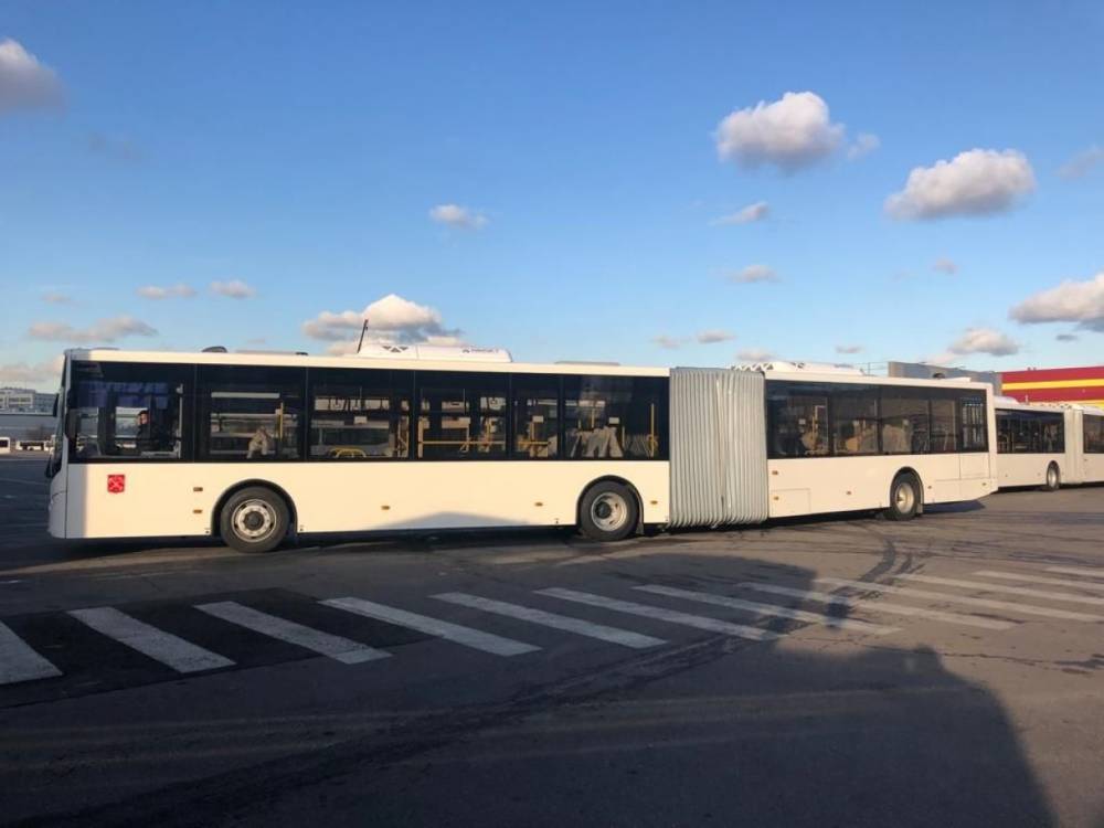 Маршруты петербургских автобусов № 47 и 76 временно изменили из-за дорожных работ