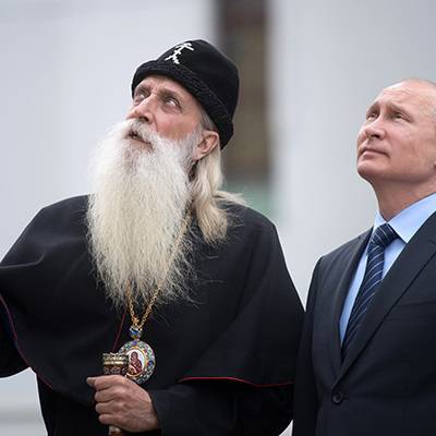 Владимир Путин встретился с митрополитом Корнилием
