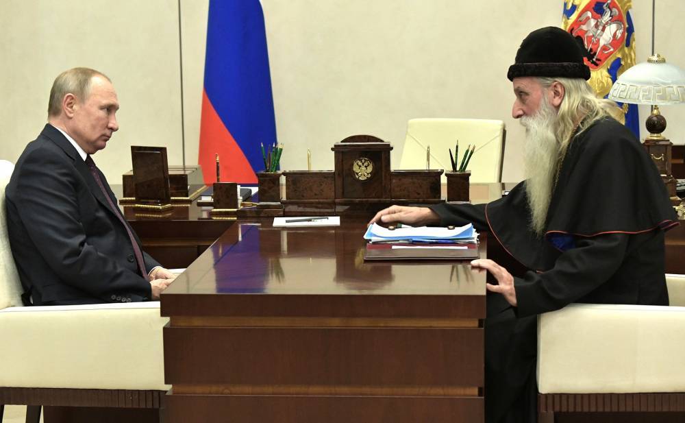 Путин обсудил процесс переселения старообрядцев в Россию