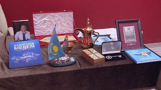 В Казахстане открылась выставка, посвященная Назарбаеву
