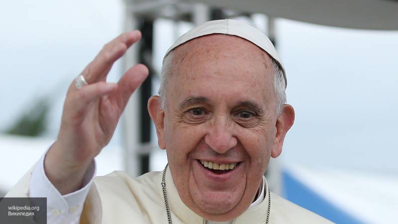 Папа Римский призвал сохранить соглашения о нераспространении ядерного оружия