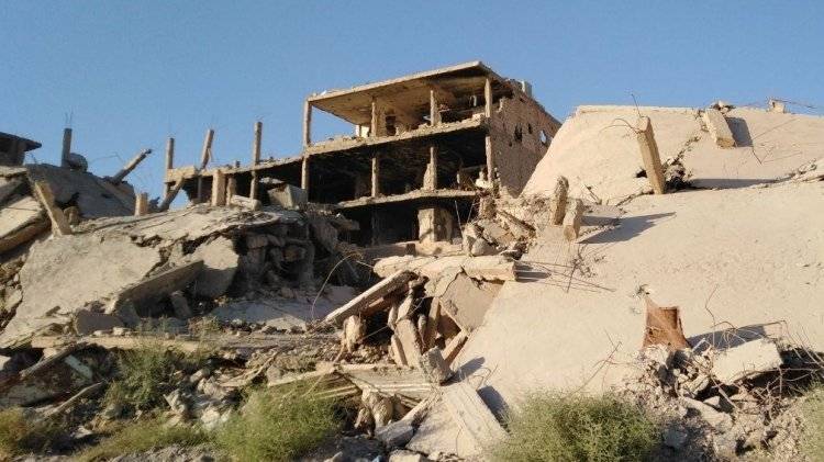 Один мирный сириец погиб на востоке провинции Дейр-эз-Зор при авиаударе западной коалиции