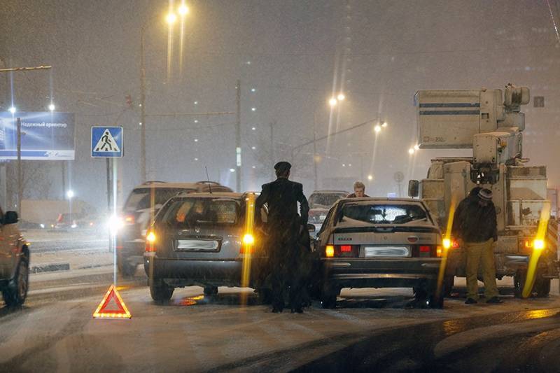 Ледяной дождь вызвал хаос на дорогах Дальнего Востока