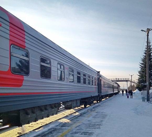 В Сургуте семь человек сняли с поездов за пьянство и курение