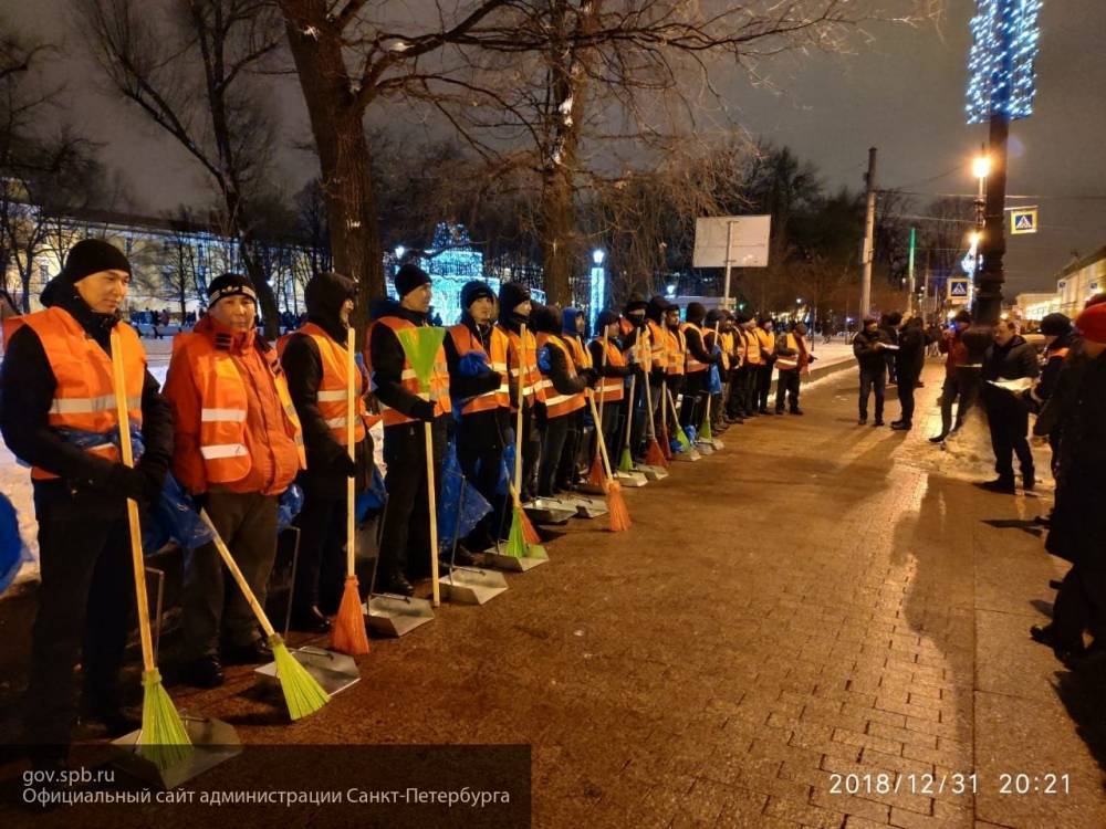 Дворники с лопатами устроили побоище в центре Москвы