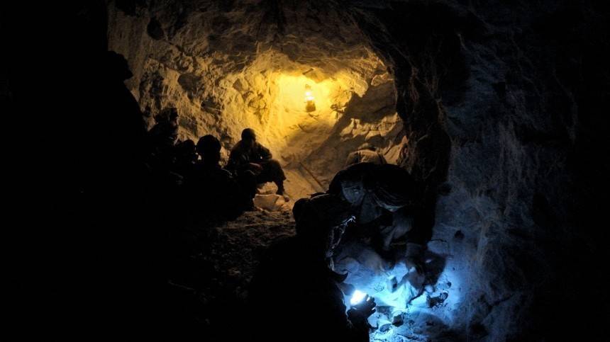 Спасатели продолжают поиски двух горняков на шахте в Коми
