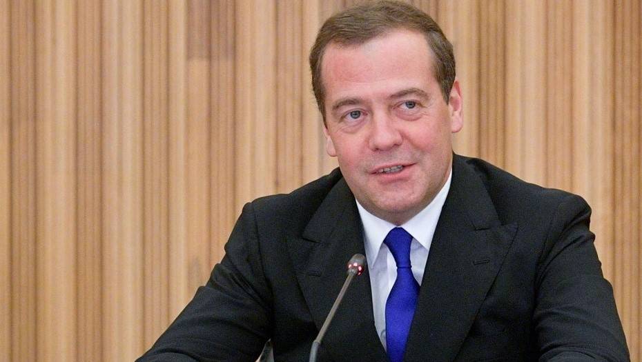 Медведев в понедельник проведет переговоры с премьером Финляндии