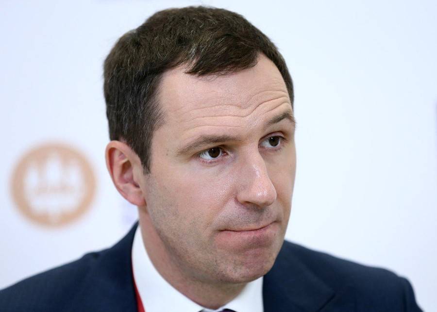 Медведев отправил в отставку гендиректора "Российского экологического оператора"