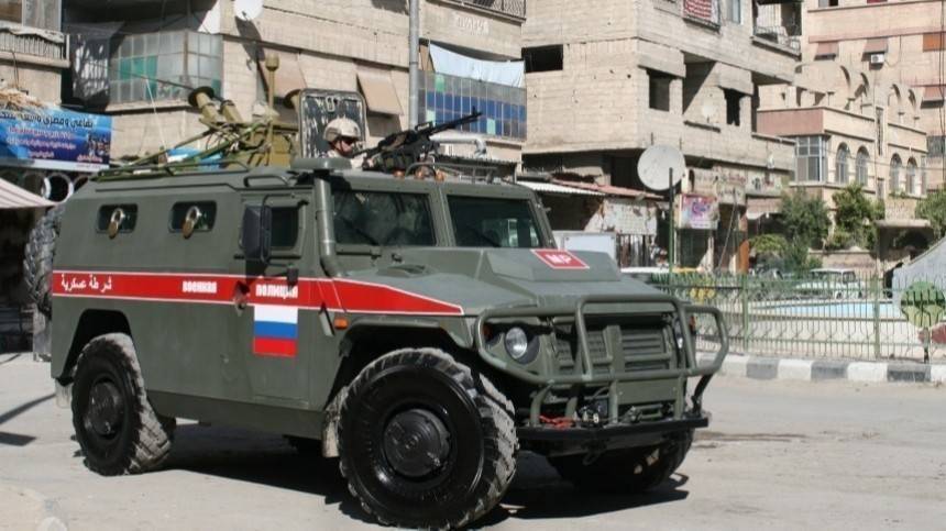 Медики прибыли на базу военной полиции РФ в Сирии для помощи местным жителям
