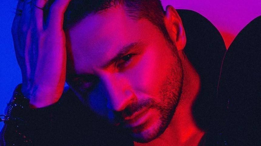 «Как дышать?»: Сексуальный Лазарев с пронзительным взглядом предстал на обложке нового альбома