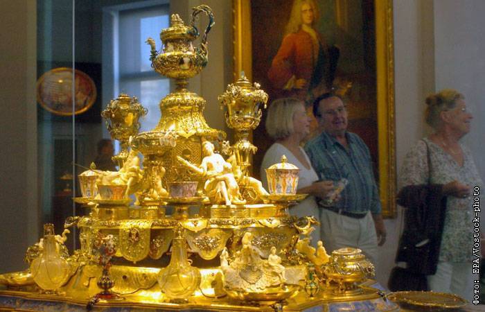 В Дрездене ограбили музей "Зеленый свод" со знаменитой коллекцией драгоценностей