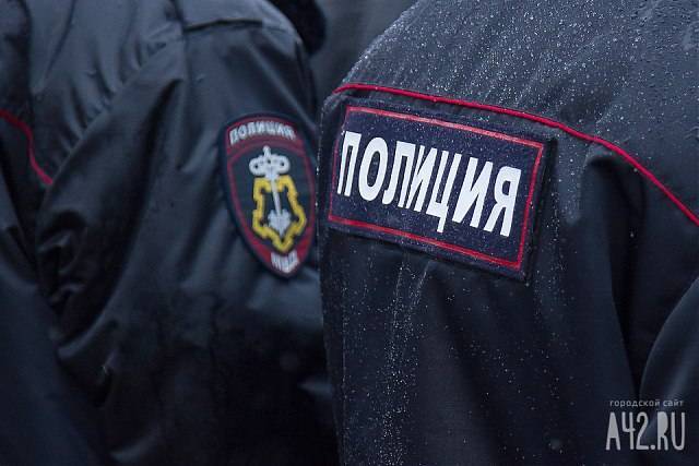 В Кузбассе полицейские спасли двух замёрзших водителей