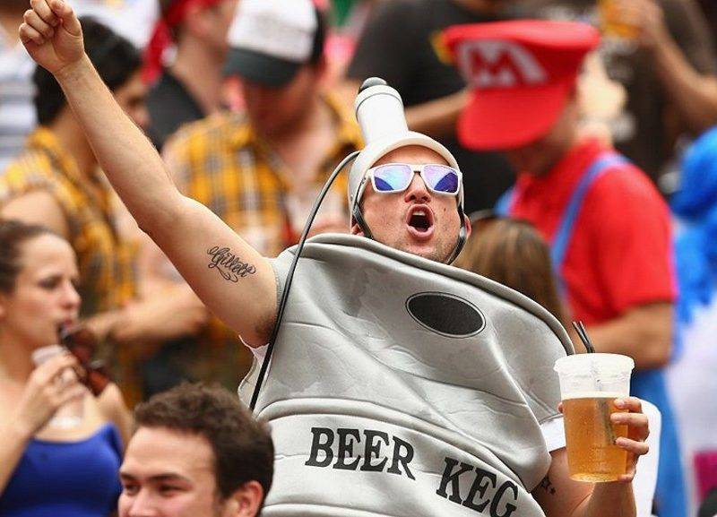 Возвращение пива на российские стадионы единогласно поддержал