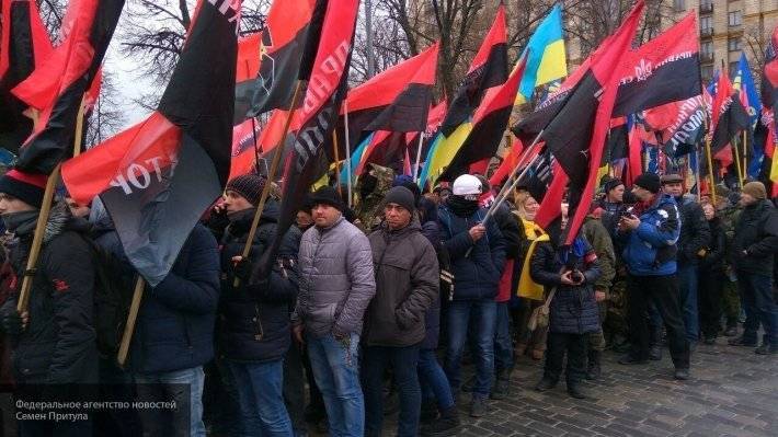В результате нового «Майдана» Украина потеряет еще часть территорий, заявил Портников