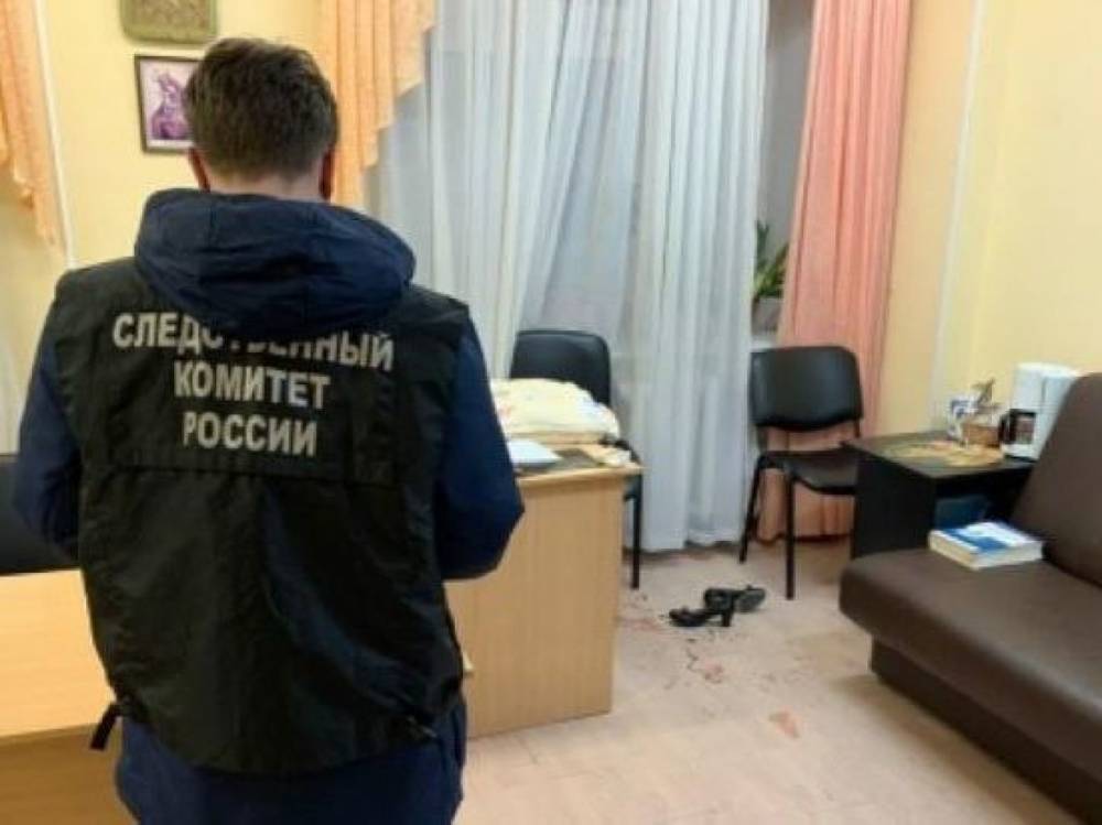 Пскович пырнул ножом детского доктора в больнице