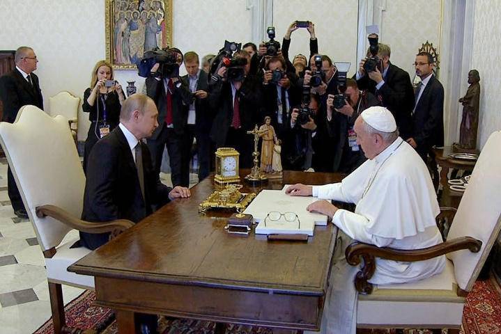 Папа Римский направил телеграмму Владимиру Путину