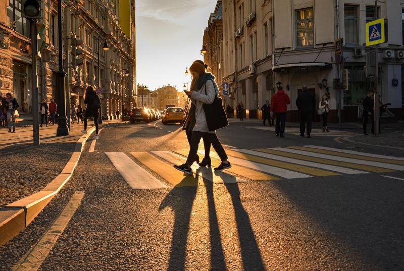 Работу сфетофоров оптимизировали еще на 30 пешеходных переходах Москвы