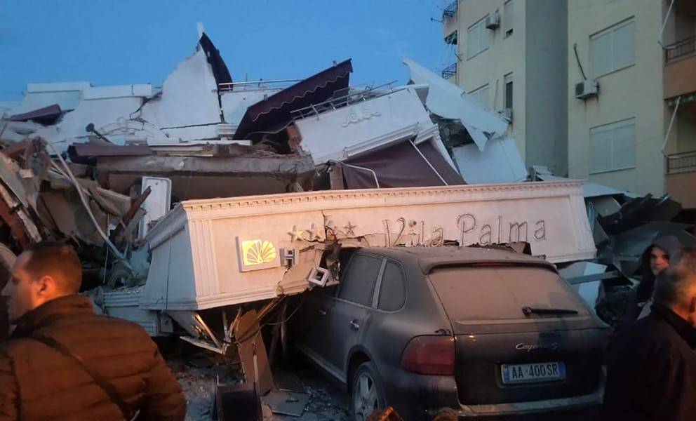 Сотни человек пострадали в результате землетрясения в Албании - m24.ru - Албания - Дуррес