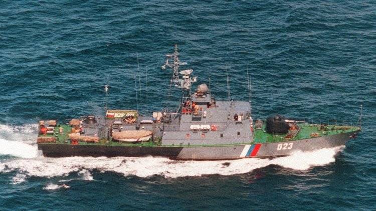 Погранслужба ФСБ РФ задержала в Приморье три браконьерских судна КНР