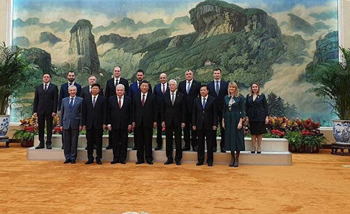 Синьхуа (Китай): Си Цзиньпин встретился с делегацией «Единой России»
