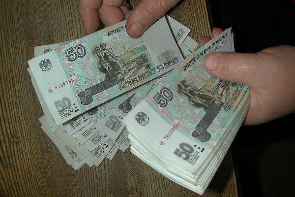 Путин отменил 50-рублевое пособие по уходу за ребенком