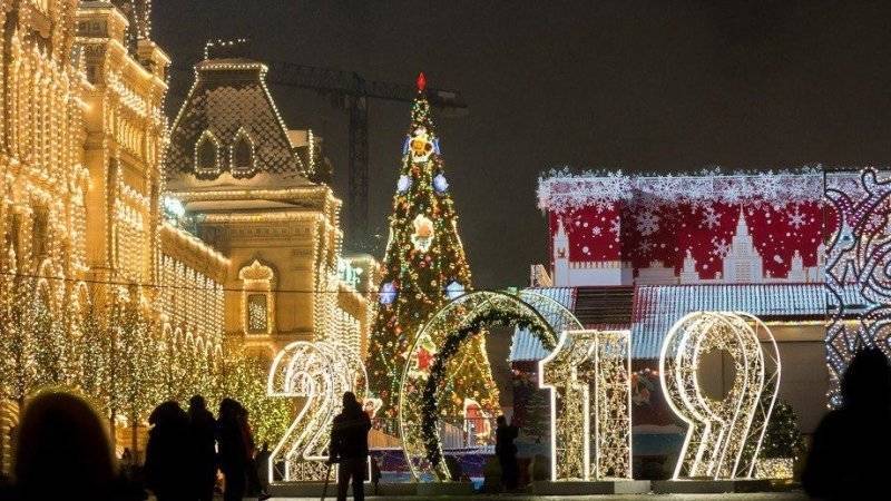 В Госдуме предложили включить новогодние праздники в оплачиваемый отпуск