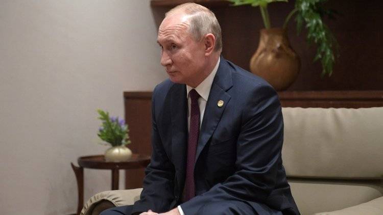 Путин проведет ряд рабочих встреч в Петербурге 27 ноября