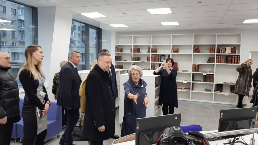 Беглов посетил новый образовательный интеллект-центр «Охта 8» в Красногвардейском районе