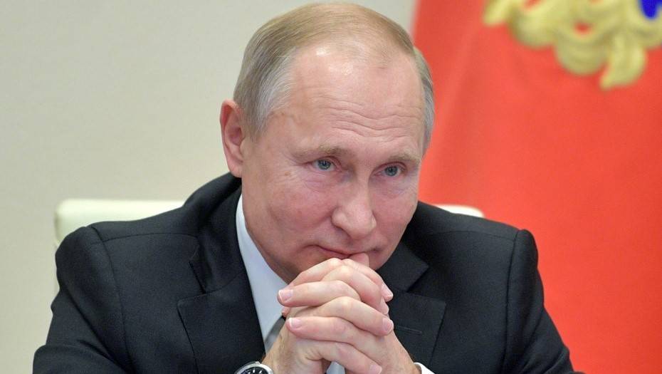 Путин отменил выплаты детских пособий по 50 рублей