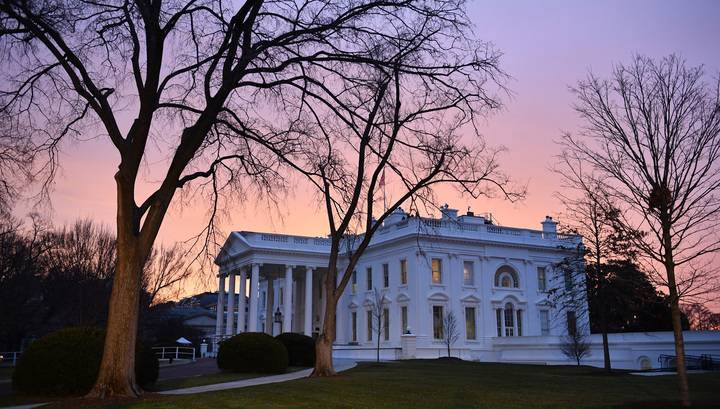 Истребители над Вашингтоном: из-за нарушения воздушного пространства Белый дом заблокирован