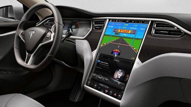 Tesla усовершенствует свою мультимедийную систему