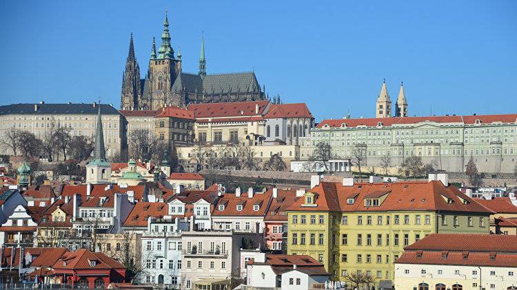 Прага завела дела на экс-лидеров социалистической Чехословакии
