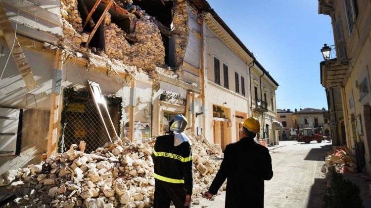 После землетрясения в Албании число погибших возросло до 20 человек