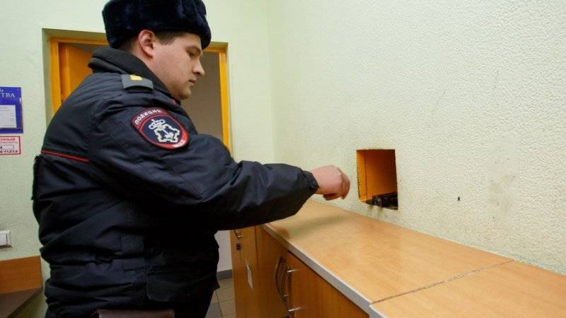 Московский бизнесмен оставил в машине сумку с пятью миллионами рублей, которую украли