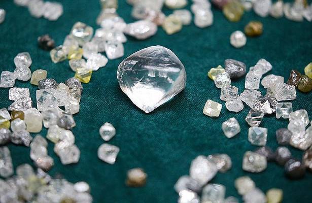 России захотели заплатить за солярку алмазами