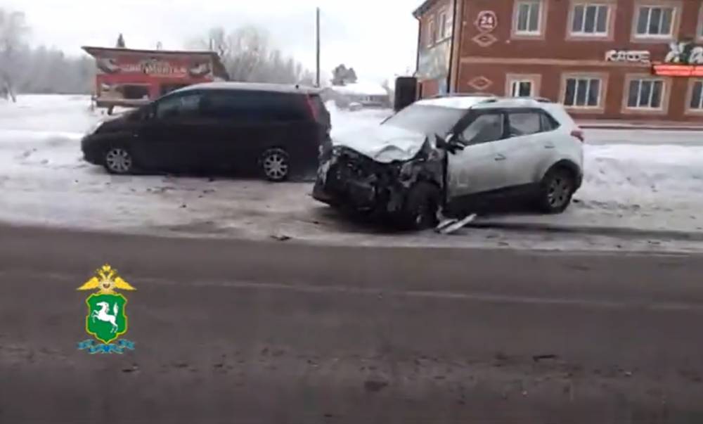На трассе Томск-Мариинск произошло массовое ДТП, есть пострадавшие