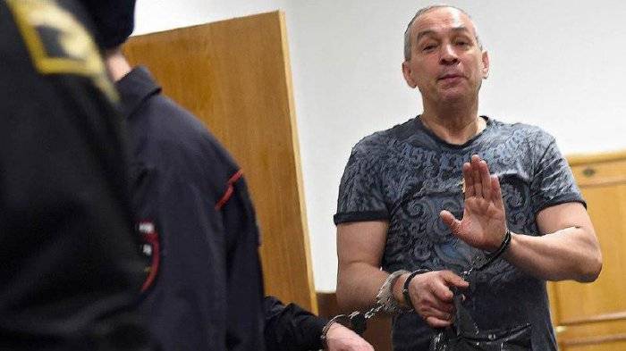 Михаил Ходорковский взял под свое крыло коррупционера Шестуна