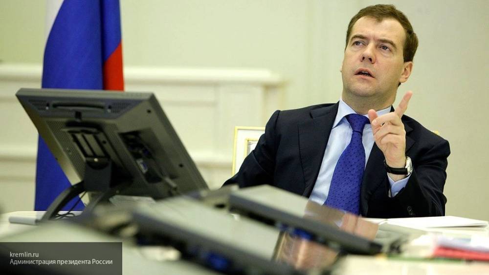 Медведев 5 декабря в прямом эфире подведет итоги работы российского кабмина
