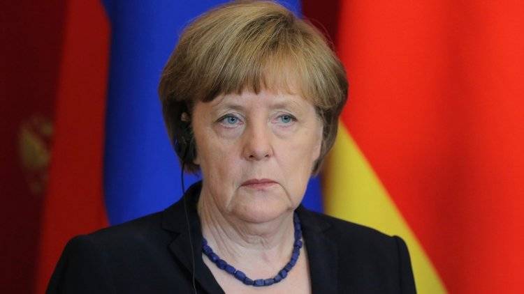 Меркель не покинет пост канцлера Германии досрочно